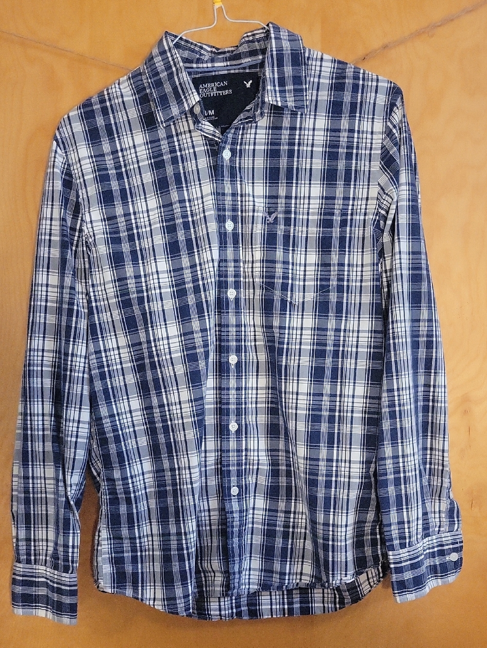 American Eagle Outfitters Navy and White Plaid Button-Down Shirt Vintage Fit